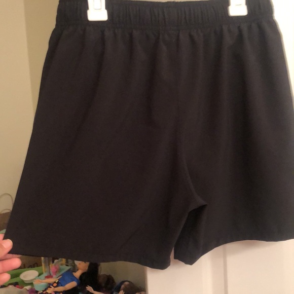 Men’s Hollister swim trunk - Picture 5 of 7